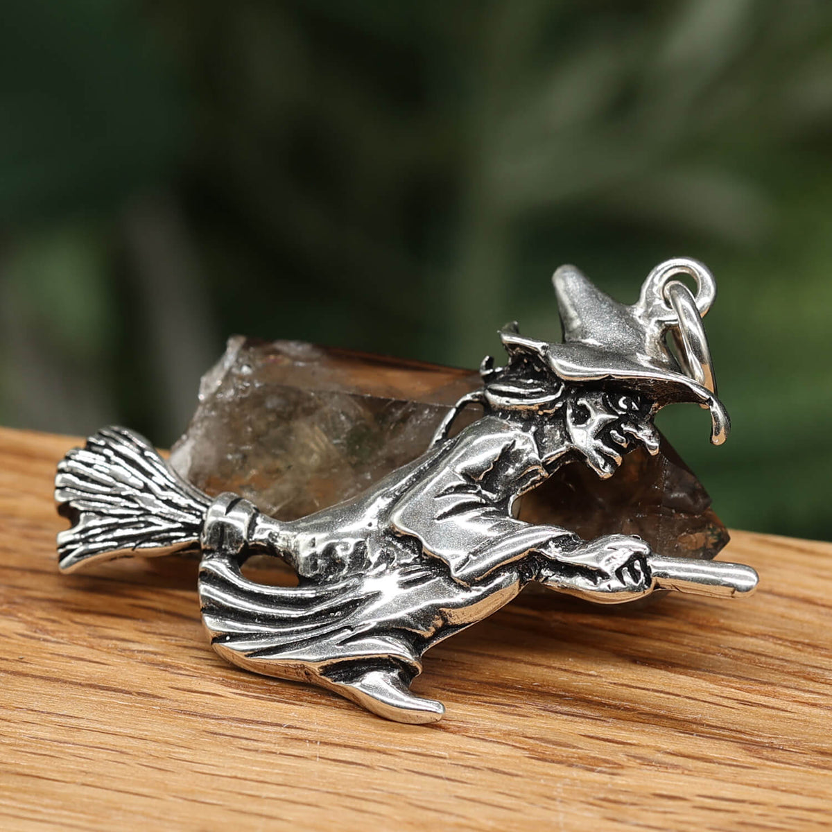 Hexe Silberanhänger Schmuck Kettenanhänger Wicca Hexe auf Besen