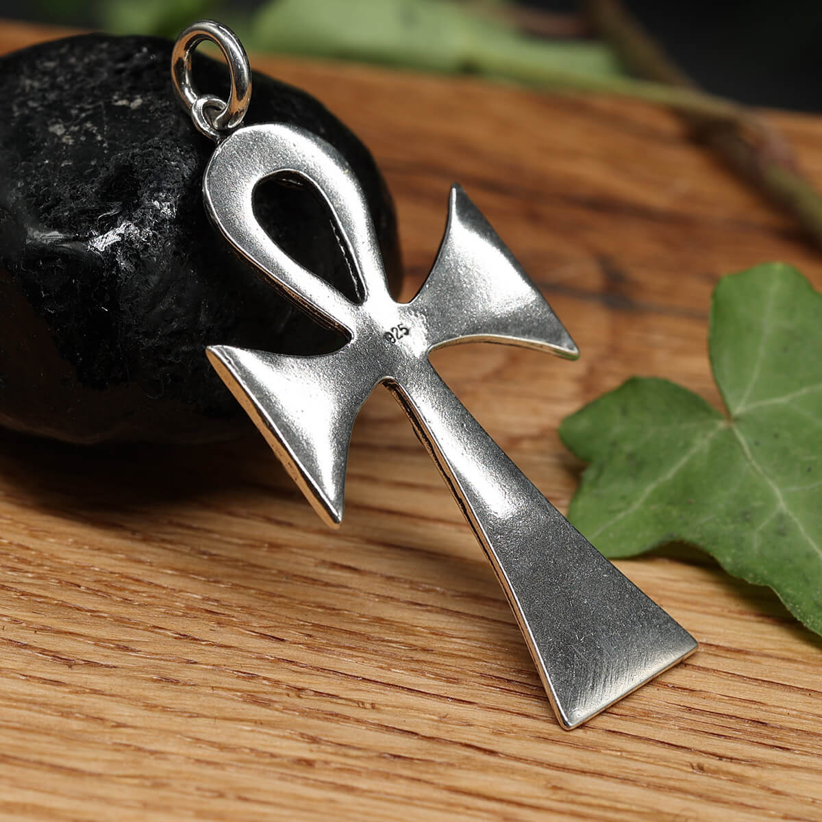ankh hinten