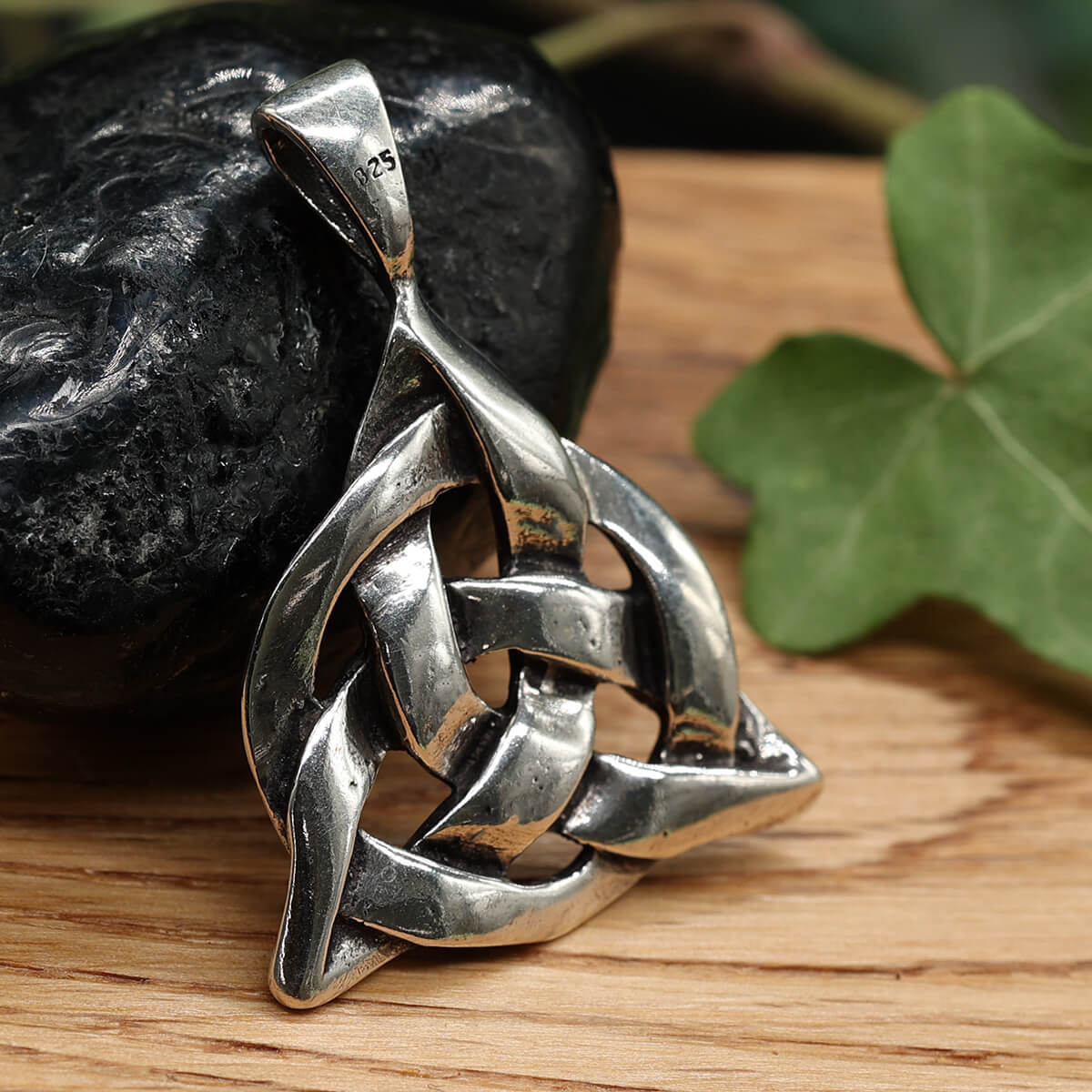 Keltischer Knoten Anhänger Silber edler Silberschmuck