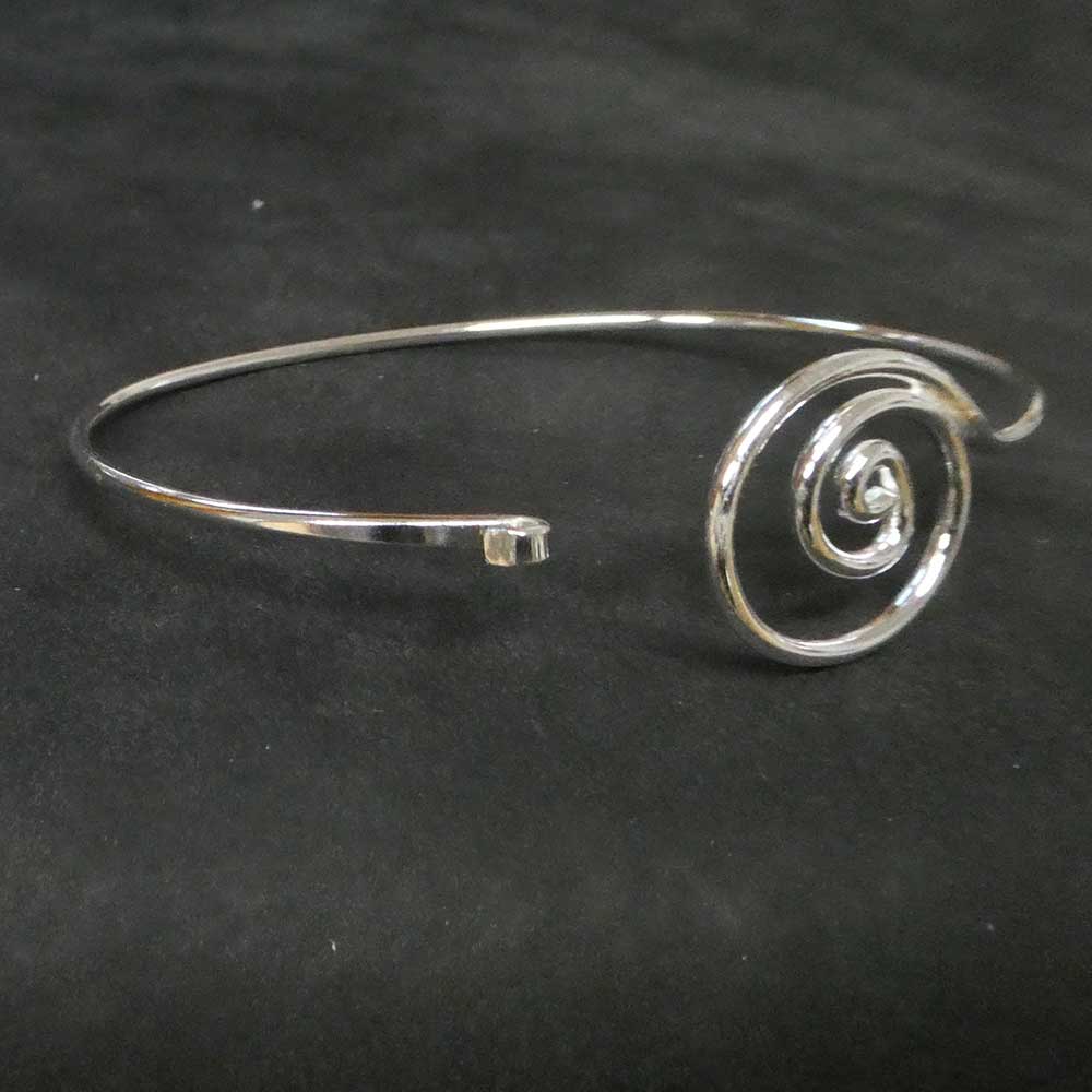Feine Damen Armspange mit Symbol Spirale aus Sterlingsilber zarter Armschmuck