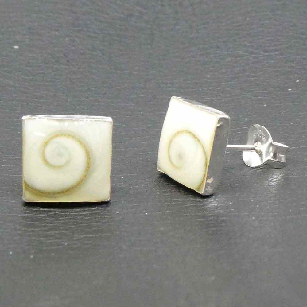 Ohrstecker Shiva Muschel Quadrat