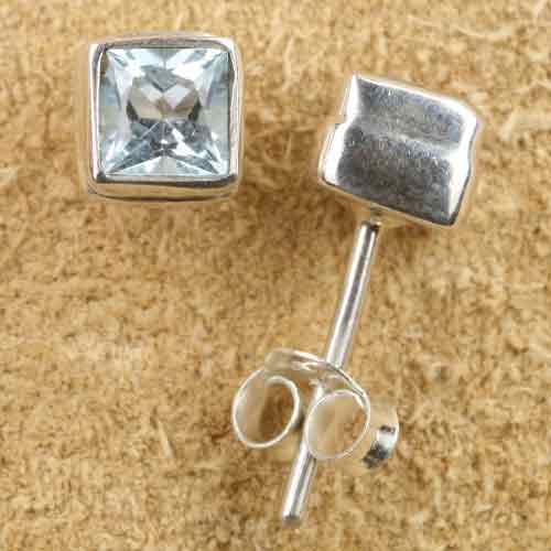 Ohrstecker Blauer Topas 