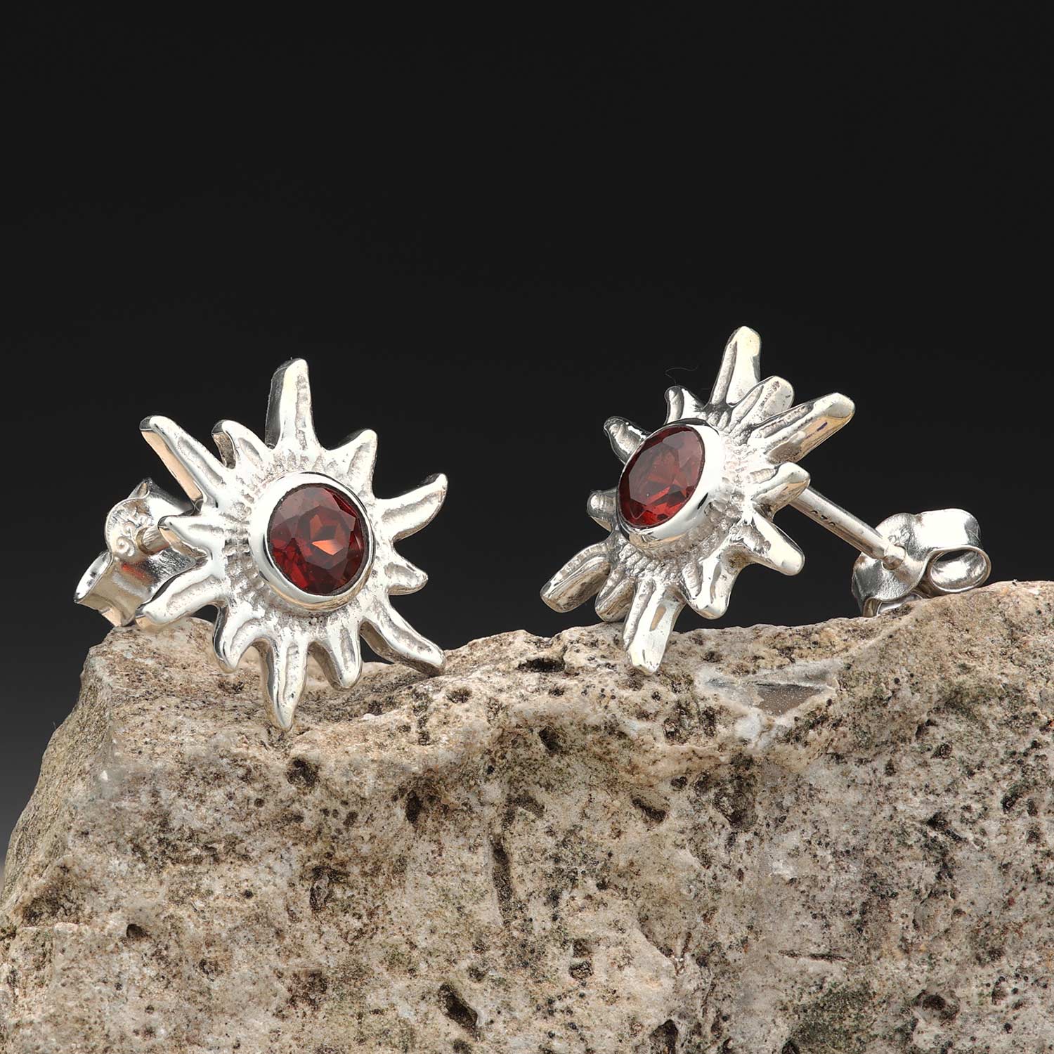 Ohrstecker Silber Granat Sonne Steinschmuck Damen Ohrschmuck