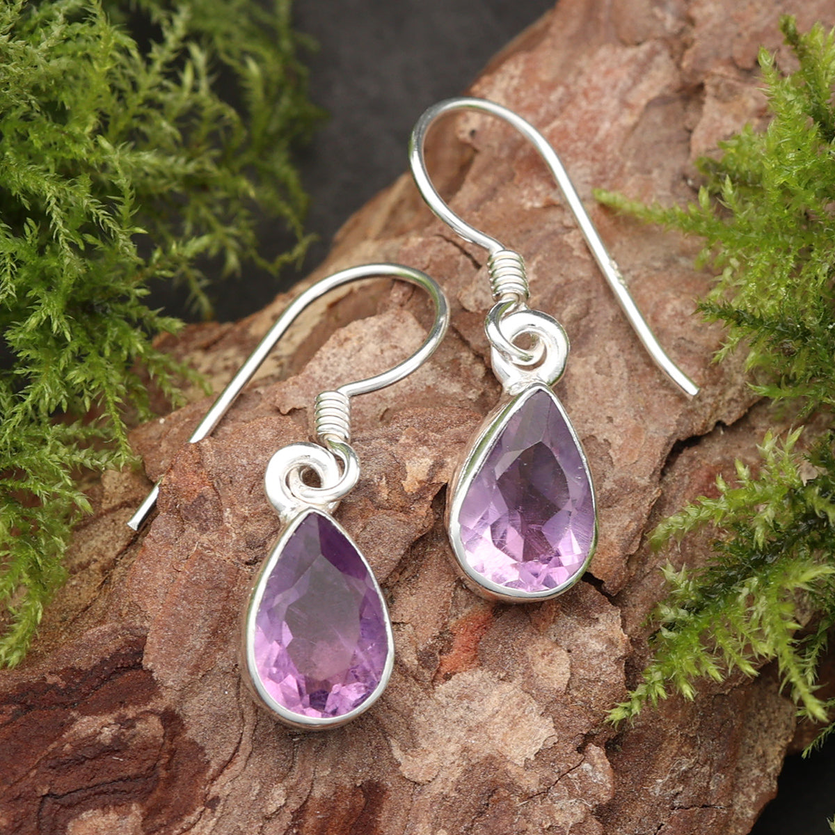 Zeitlose Amethyst Ohrringe Sterlingsilber schlicht