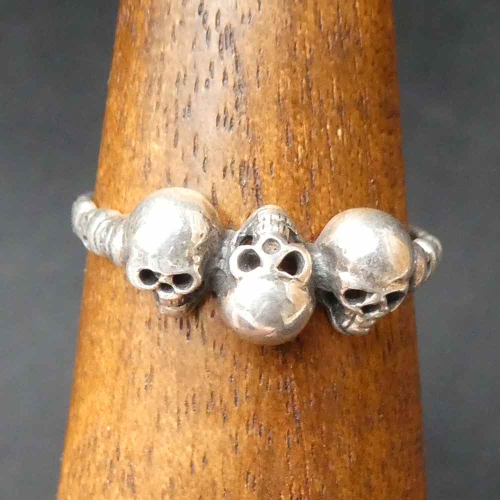 Totenkopf Ring Gothic Silber Schmuck