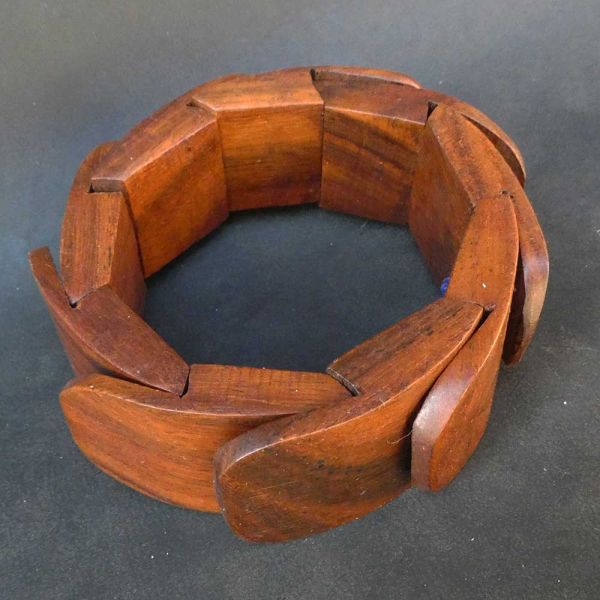 Holz Armband Armschmuck geschnitzt aus Holz Handarbeit